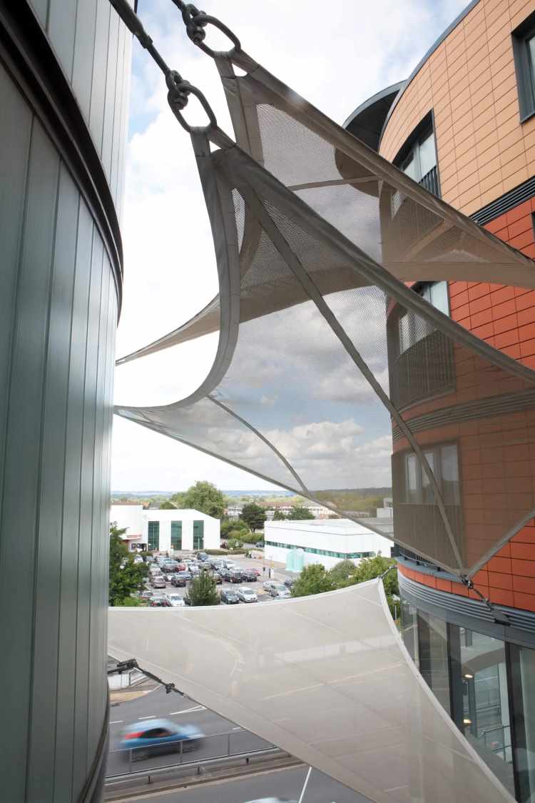ETFE Air Filled Pillow Steel Canopy With PVC Cable Tensioned Fabric Membrane Above
